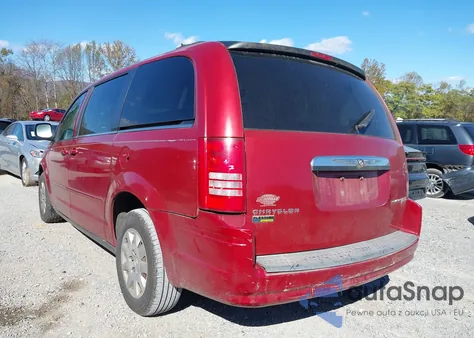 2010 Chrysler Town & Country Lx из США, поврежденный, VIN 2A4RR4DE6AR192407
